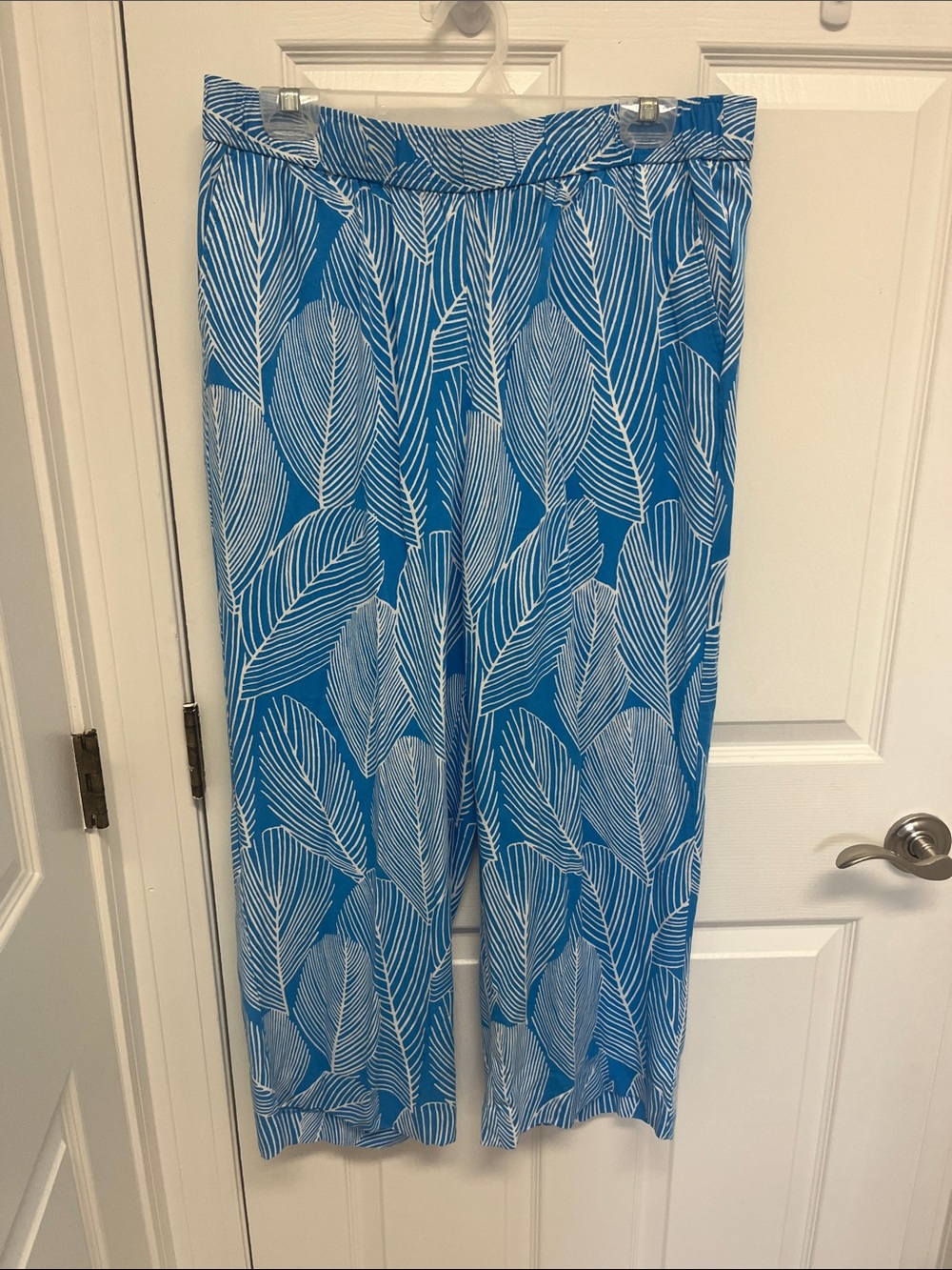 Talbots Blue and White Leaf-Print Wide Leg Pants